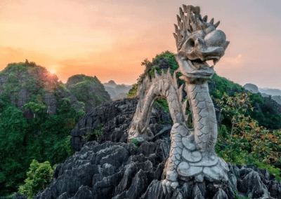 Dragon Head at end of Trail, Hang Mua Cave